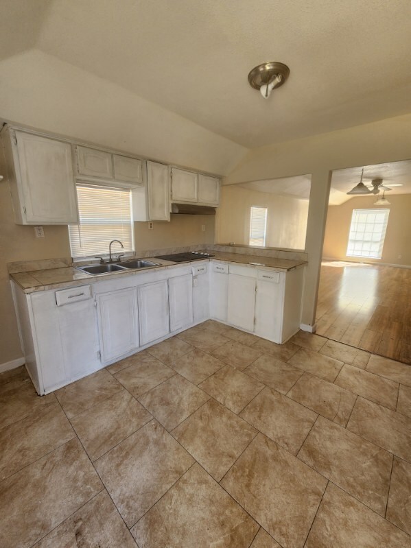 Cocina - 4819 Nome St