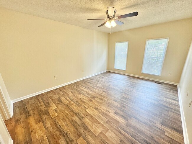 Foto del edificio - Statesville - 3BR/2BA