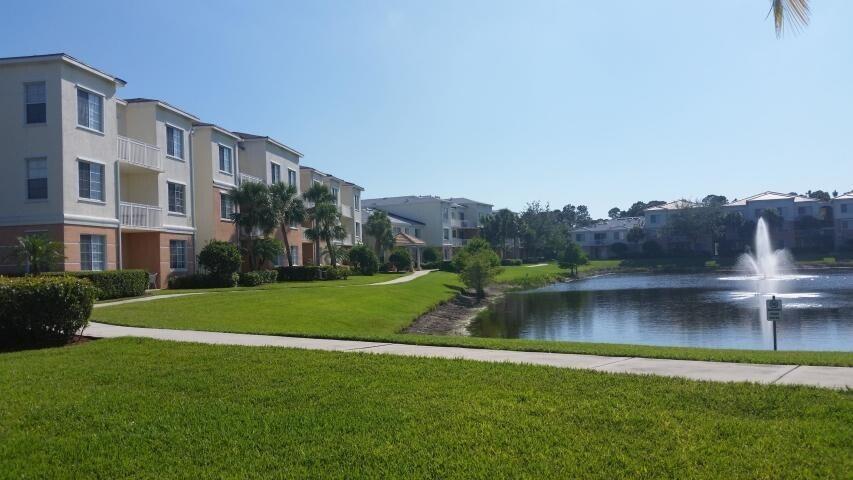 Primary Photo - 9111 Myrtlewood Cir W