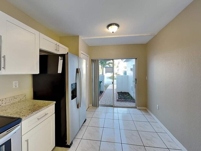 Building Photo - 4856 NW 116th Ct