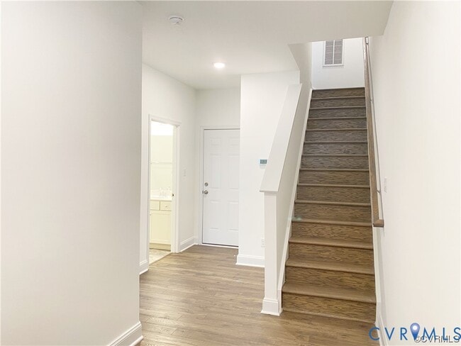 Foto del edificio - 7000 Leire Ln