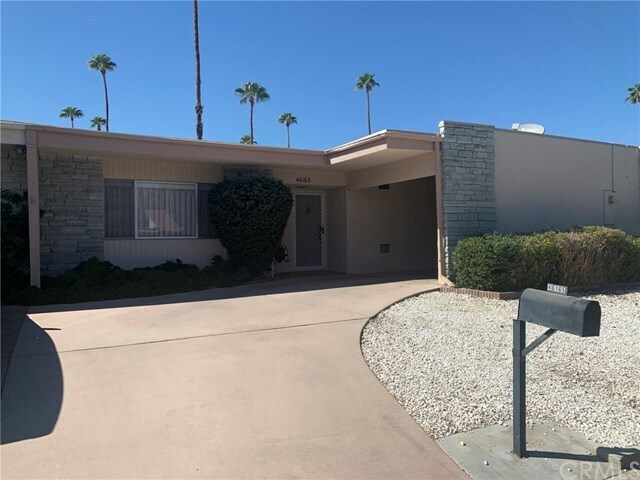 Primary Photo - 46165 Burroweed Ln