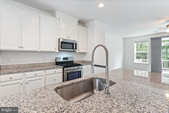 Foto del edificio - 23048 Mountain Laurel Ln