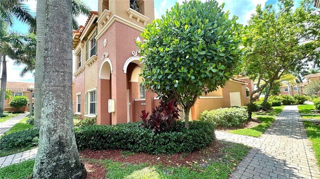 Foto del edificio - 10677 SW 8th St