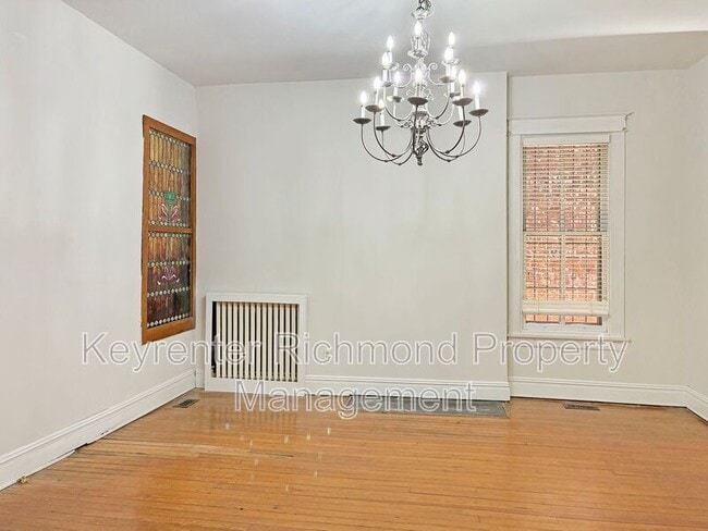 Foto del edificio - 2020 Floyd Ave