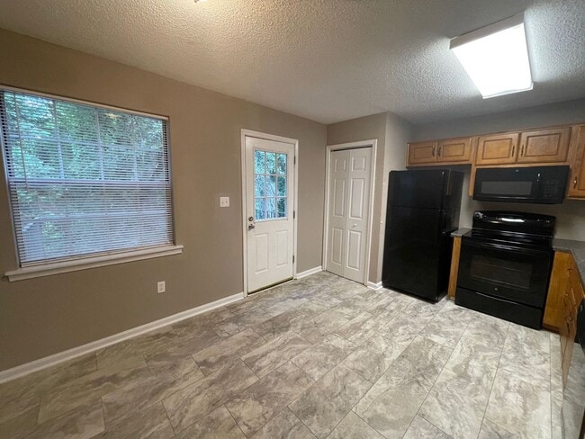 Photo - PRE-LEASING AUGUST 2026! House