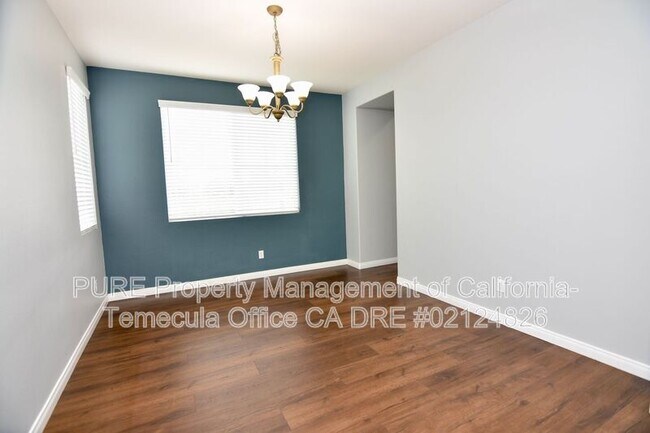 Building Photo - 35808 Chalet Ct