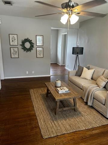 Building Photo - 1910 Mercedes Rd