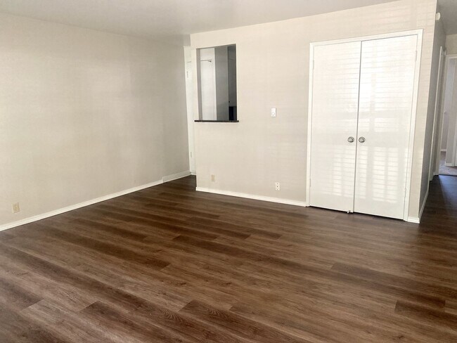 Foto del interior - 700 E Mercer