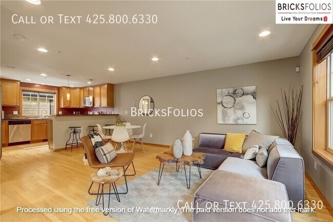 Foto del edificio - Experience the Best of Both Worlds: Cozy R...