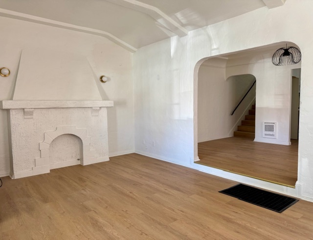 Building Photo - 2808 W 43rd Pl