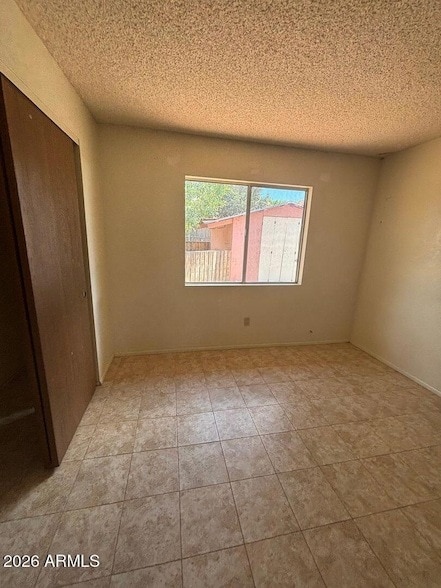 Building Photo - 554 Hegge Dr