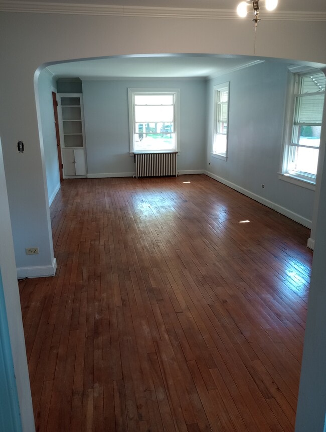 Building Photo - 5260 W Foster Ave