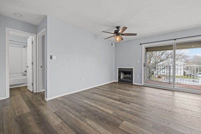 Foto del edificio - Updated & Stylish Condo in the Heart of Virginia Beach