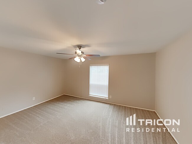 Foto del edificio - 4621 Tarry Dr