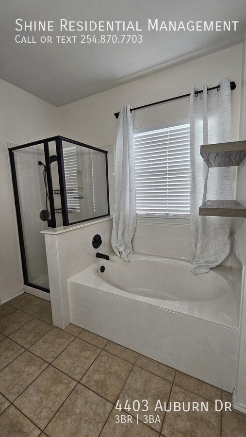 Building Photo - 4403 Auburn Dr