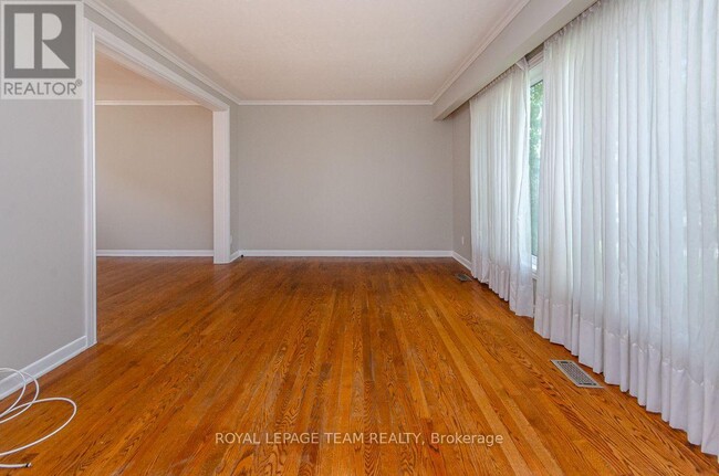 Building Photo - 1476 Claymor Ave
