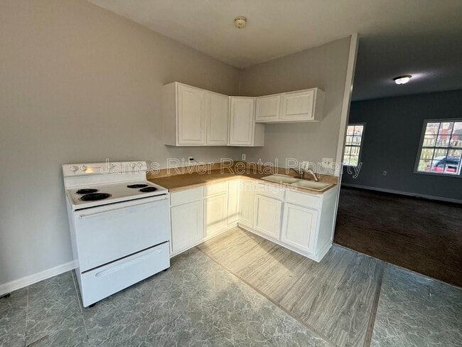 Photo - 1507 6th St House