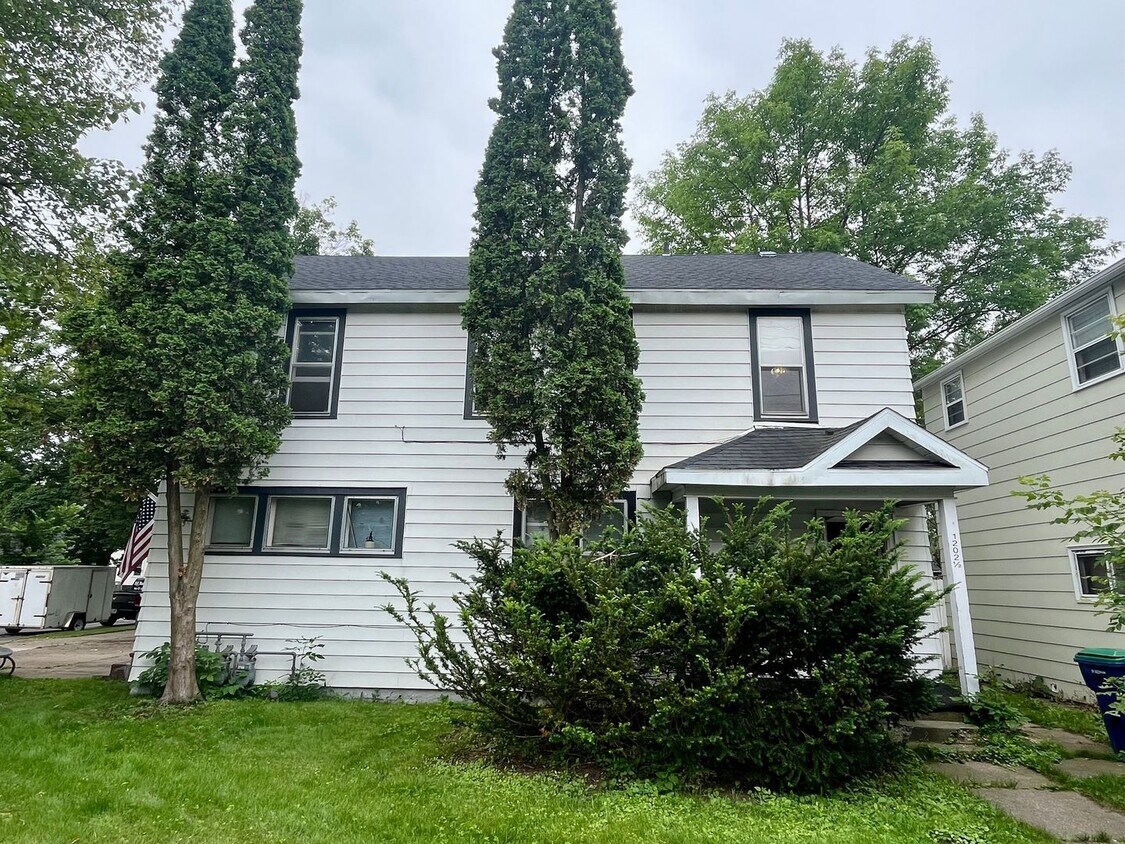 Foto principal - 1202 Prospect Ave