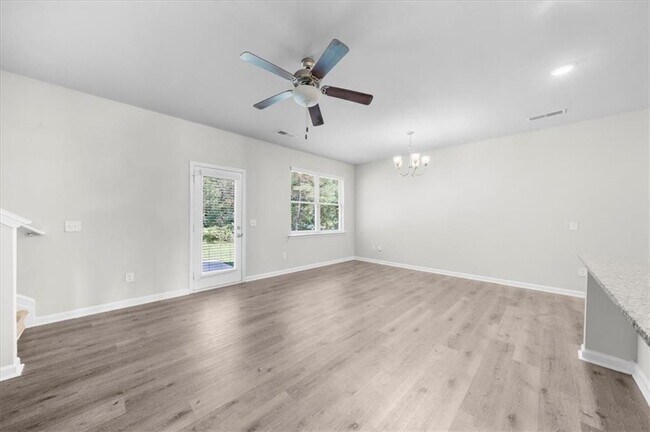 Foto del edificio - 210 Vickery Ln
