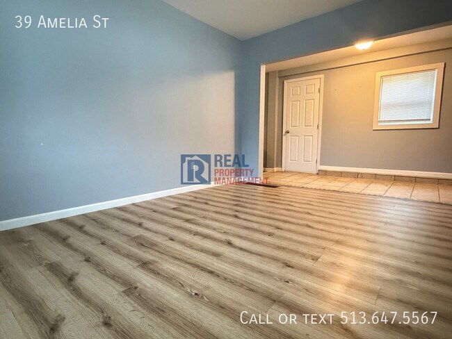Building Photo - 39 Amelia St