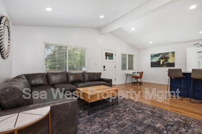 Foto del edificio - 778 Del Riego Ave