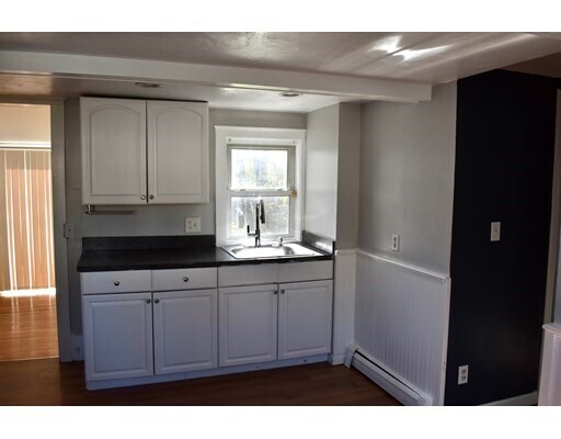 Building Photo - 31 Nursery St