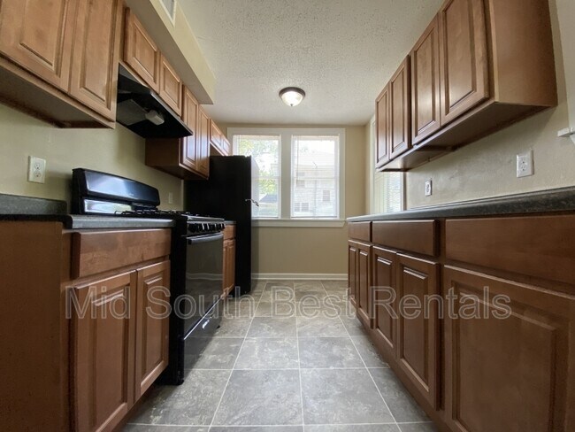 Foto del edificio - 1609 W 22nd St