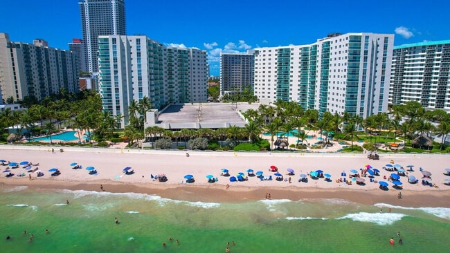 Building Photo - 3801S S Ocean Dr