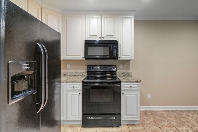 Foto del edificio - 3304 Brooktree Ln