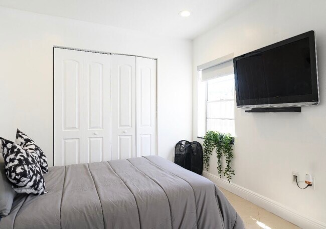 Dormitorio - 2235 Liberty St