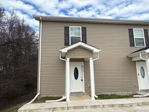 Building Photo - 315 Davis St