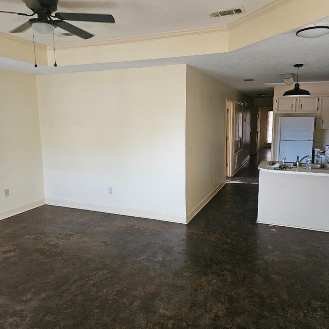 Foto del edificio - 102 Brendalwood Ln