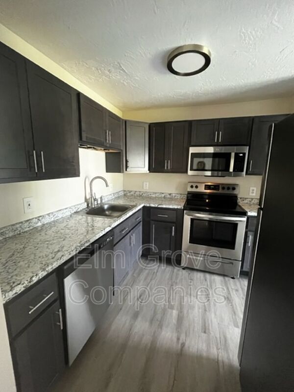 Foto del edificio - 37 Indian Brook Cir