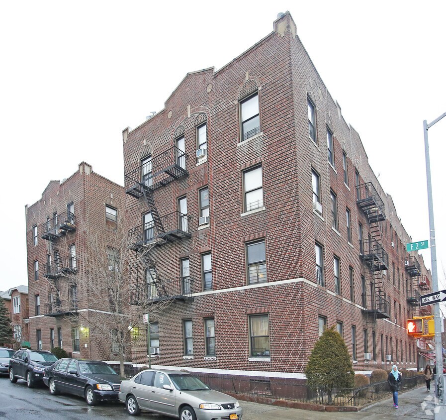 Primary Photo - 527-537 E 2nd St