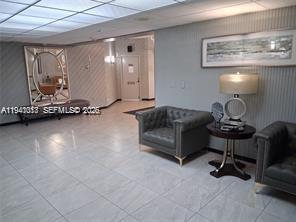 Foto del edificio - 1400 St Charles Pl