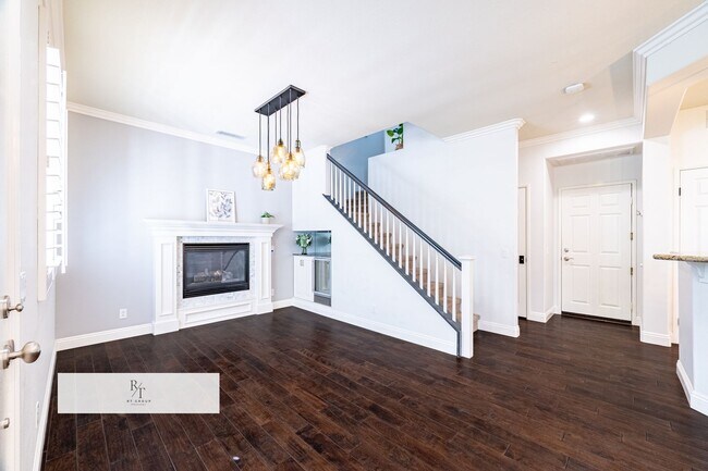 Foto del edificio - Beautiful 3BR Cape Cod Home w/ 2-Car Garage & Private Yard in Aliso Viejo