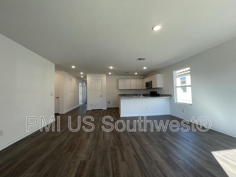 Building Photo - 2473 Pesuna Dr