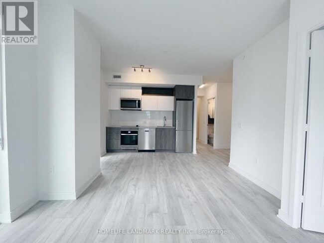 Building Photo - 100 Dalhousie St