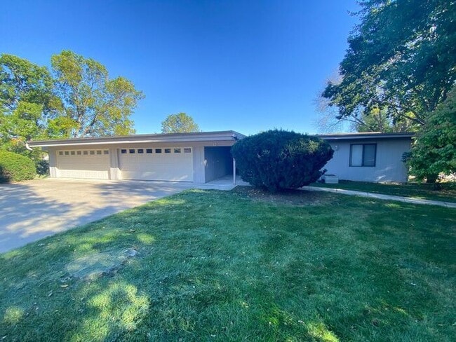 Photo - $1,250 | 2 Bedroom, 1 Bathroom House | PET...