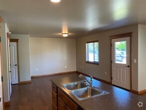 Building Photo - 2935 Warbler Way