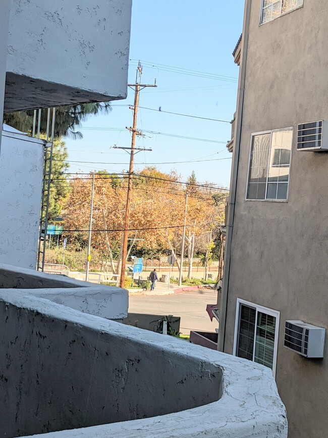Balcony facing riverwalk - 13304 Valleyheart Dr