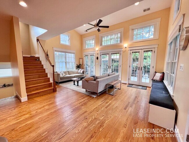 Foto del edificio - 2930 Porter St NW