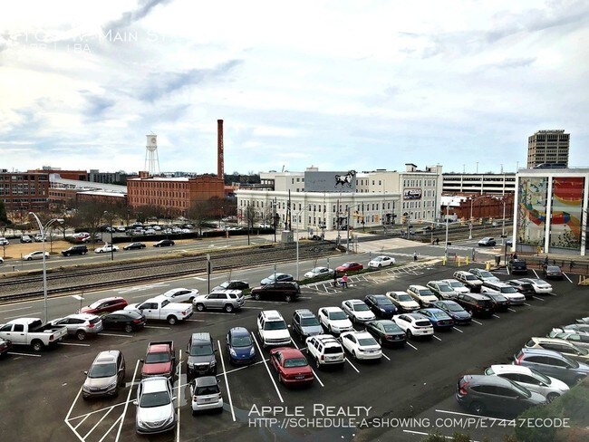Foto del edificio - 109 W. Main St. Unit 302 - Available Now