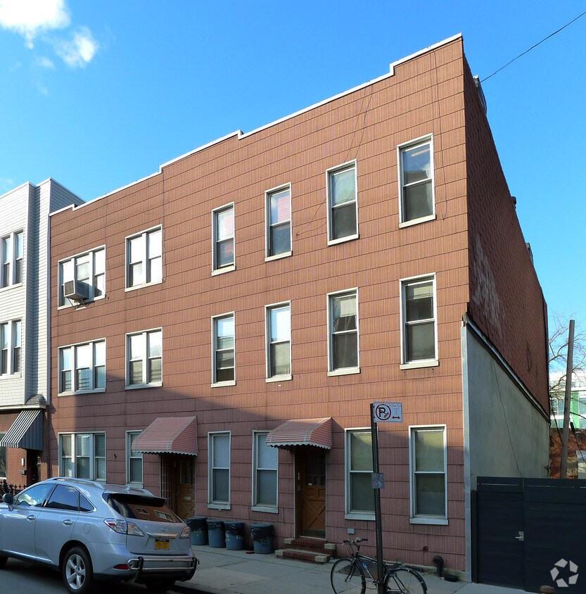 Building Photo - 234-236 N 11th St