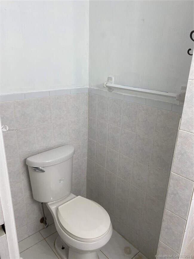 1350 NE 162nd St, North Miami Beach, FL 33162 House for Rent in North