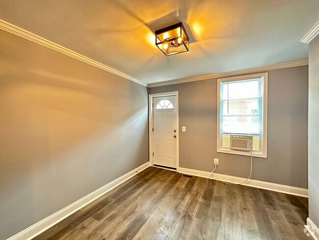 Building Photo - 3007 Laurel Hill Ct