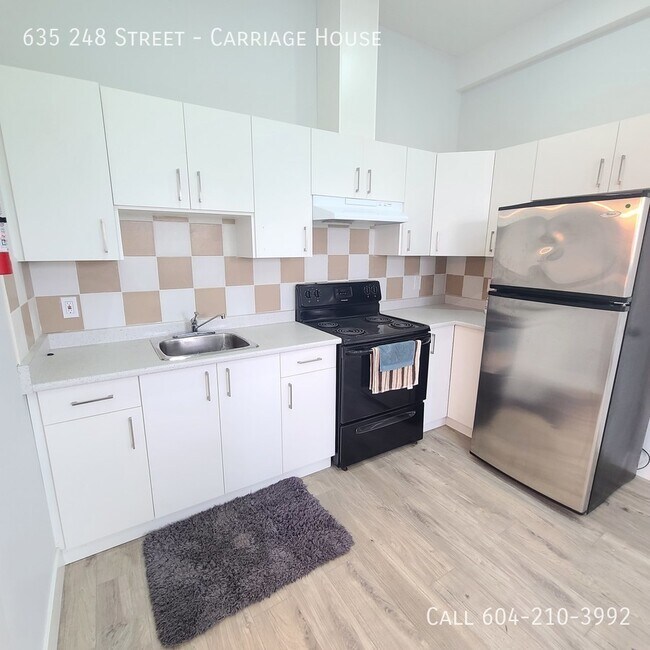 Photo du bâtiment - Cozy Coach House-Utilities Included!
