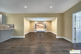 Building Photo - 51311 Avenida Velasco