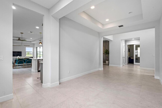 Building Photo - 16075 Orchard Dr